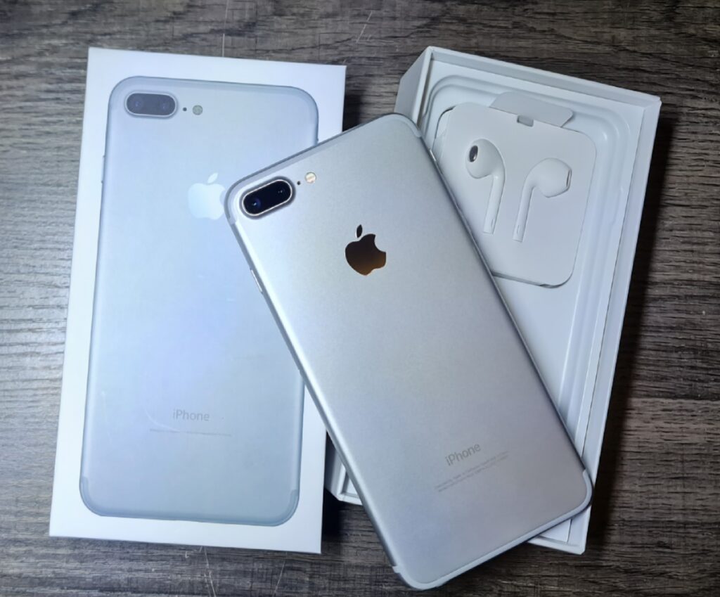 Apple iPhone 7 Plus 128GB - Silver